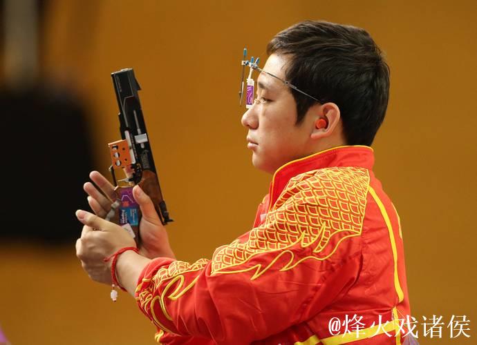 射击世界杯总决赛:李越宏蝉联男子手枪速射冠军 射击世界杯总决赛:李越宏蝉联男子手枪速射冠军